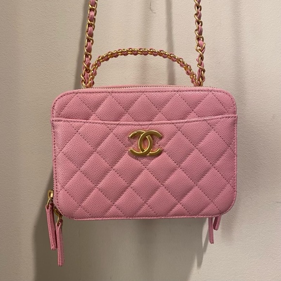 CHANEL Handbags - Brand new pink Chanel small vanity case from spring summer 2022 collection